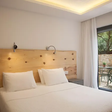 Artemis Village & شقة فندقية
