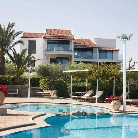 شقة فندقية Artemis Village & 4*