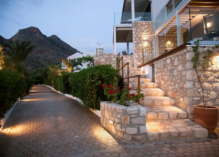 Artemis Village & 4* Stavrós
