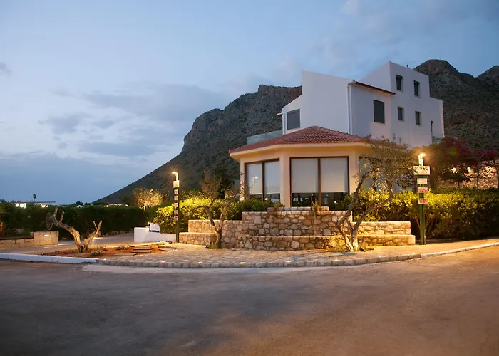 Lägenhetshotell Artemis Village &