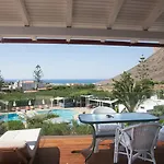 Artemis Village & 아파트호텔 4*