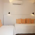 Artemis Village & 4*