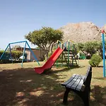 Artemis Village & 아파트호텔