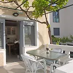 아파트호텔 Artemis Village & Stavrós