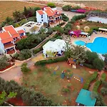 Artemis Village & Stavrós