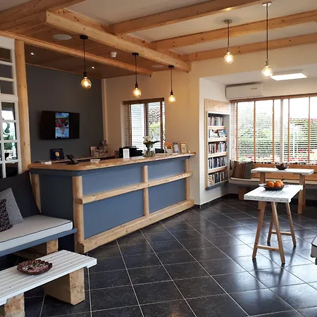 Aparthotel Artemis Village & 4*
