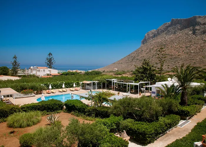 Artemis Village & 4*